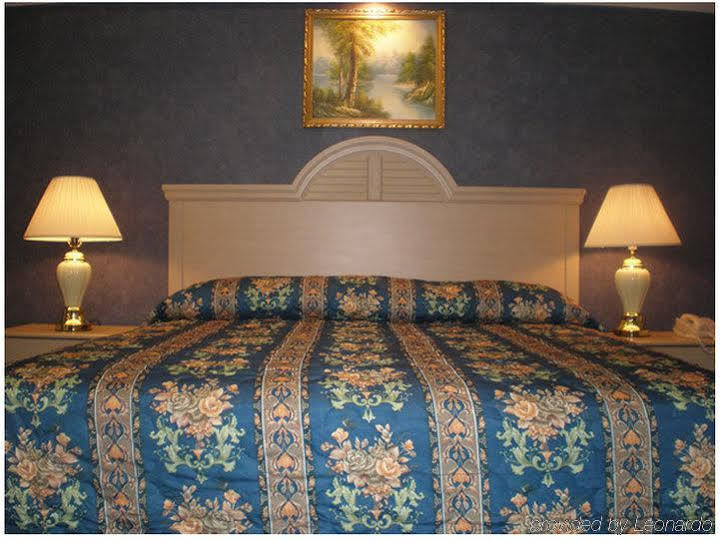 Village Inn & Suites - Smithville Екстериор снимка