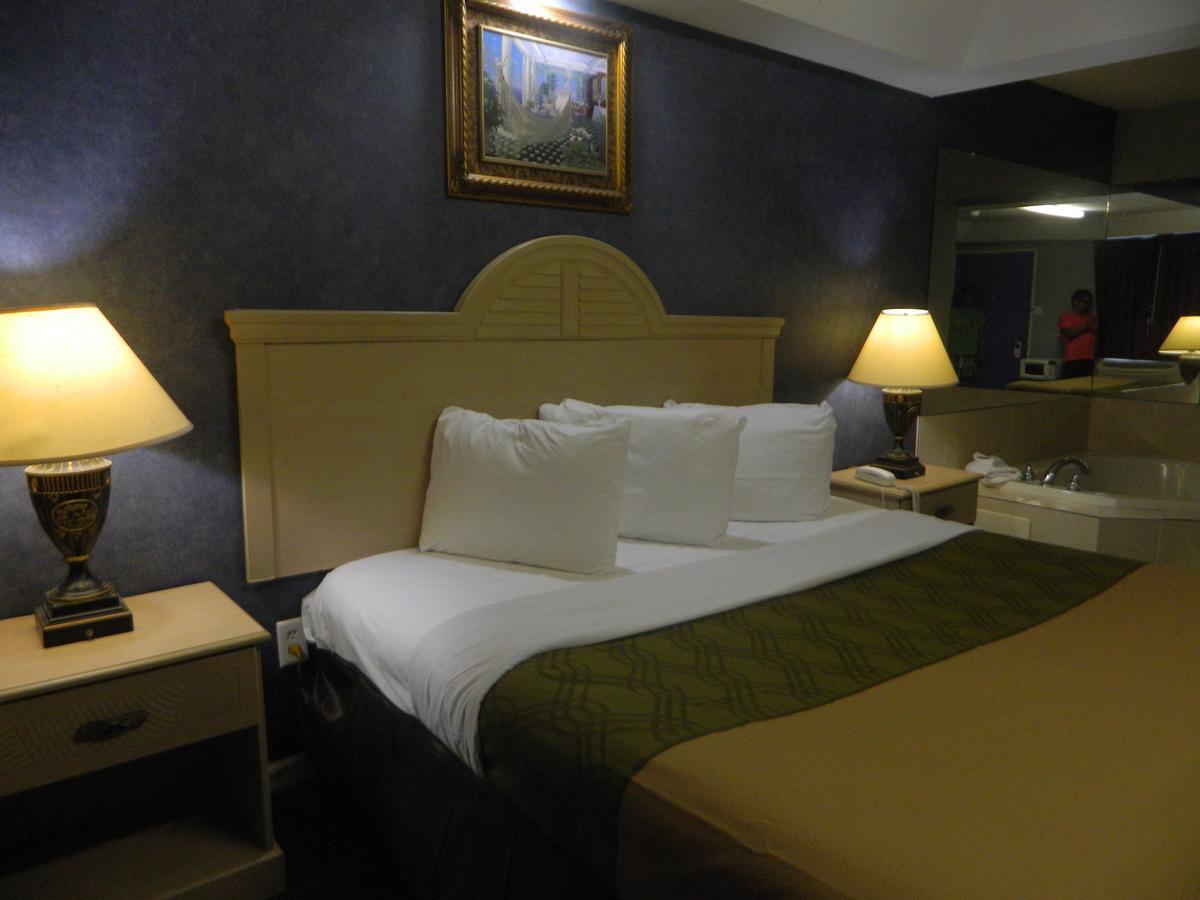 Village Inn & Suites - Smithville Екстериор снимка